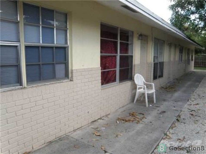 2nd image of 260 SW 20th Ave #2