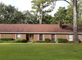 127 Crestview Dr, Clanton, AL 35045