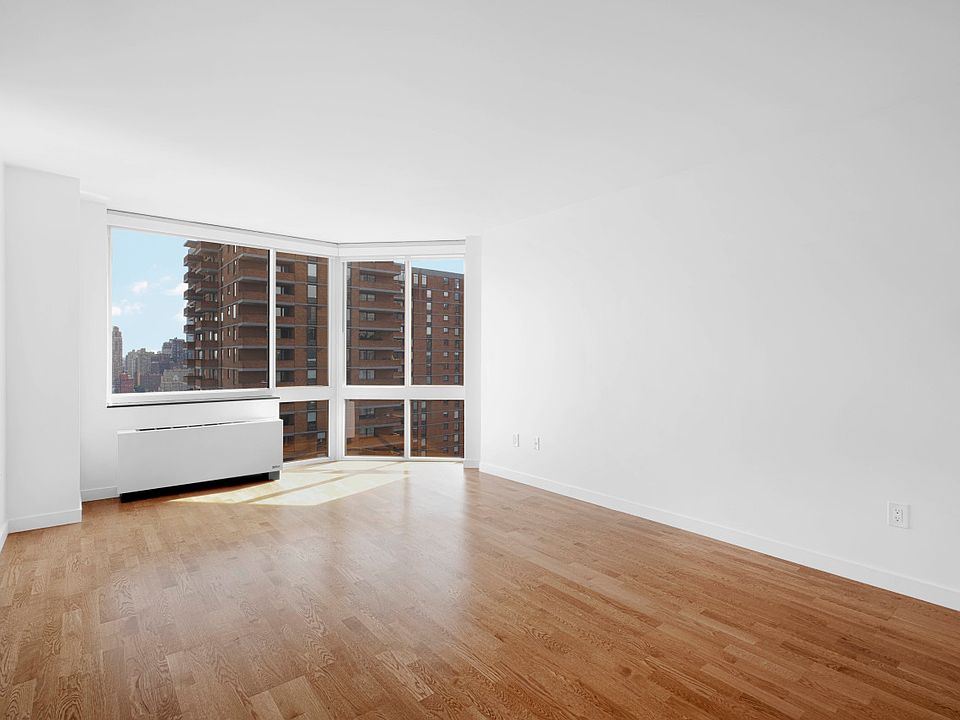 1st image of 420 W 42nd St APT 25c