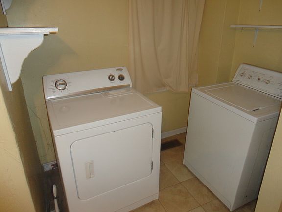 5th image of 138 Hecla St #2