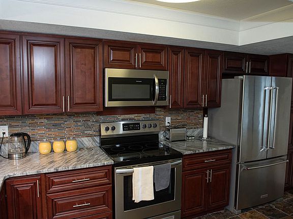 3rd image of 4117 Fairview Vista Pt APT 104