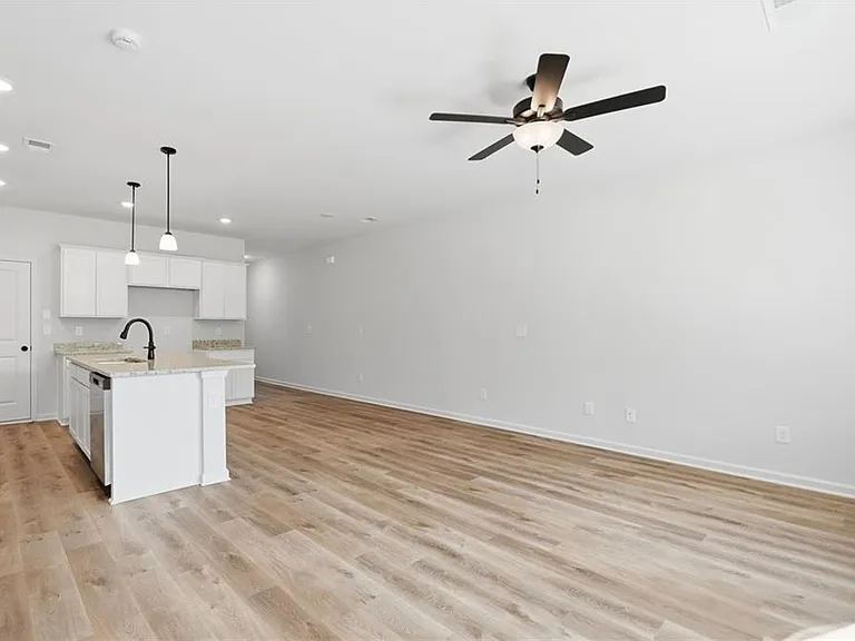 299 Summit View Ln #5 — Photo 6