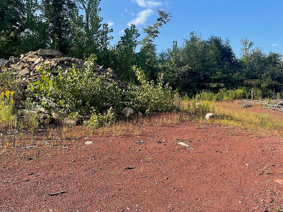 2nd image of 20 Old Birch Road