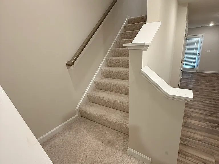 8728 Pioneer Hill Dr — Photo 19