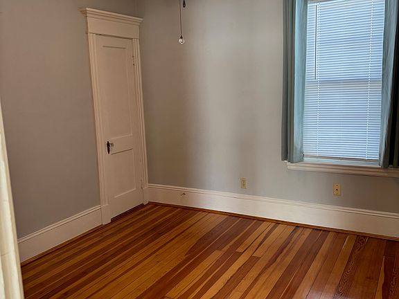 5th image of 14 Moynan St APT 2