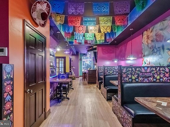 3rd image of 2307 18th St NW