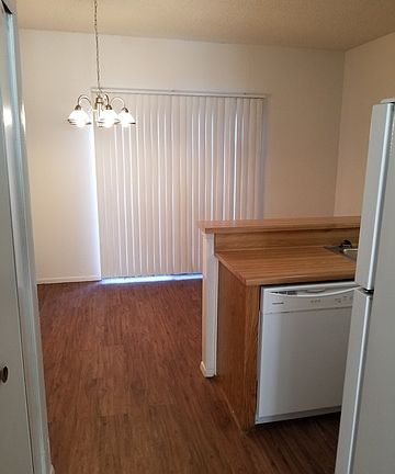3rd image of 1839 Garys Park