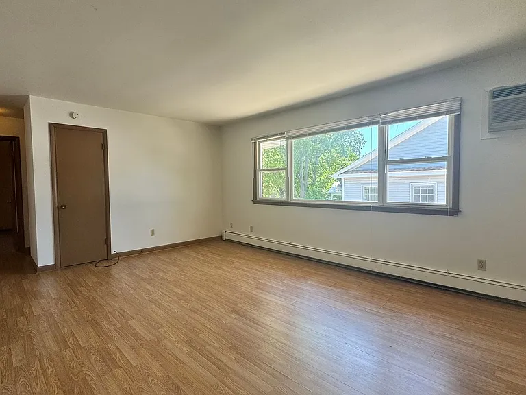 614 E. Jefferson Street — Photo 3
