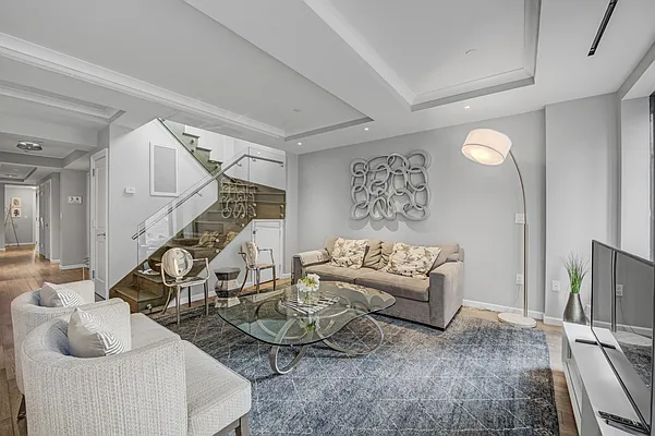 Rented by Outpost Brokerage LLC | media 8