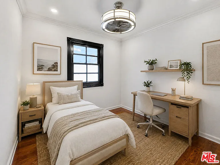 1118 Cardiff Ave #7 — Photo 32
