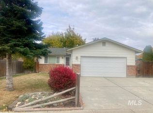 8768 W Austin St, Garden City, ID 83714