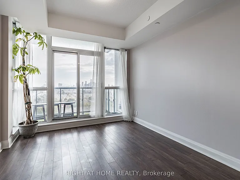 17 Zorra St #903 — Photo 14