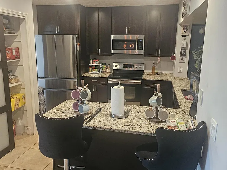 301 SW Violet Ave — Photo 10