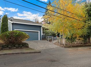 3601 NE 145th St, Seattle, WA 98155