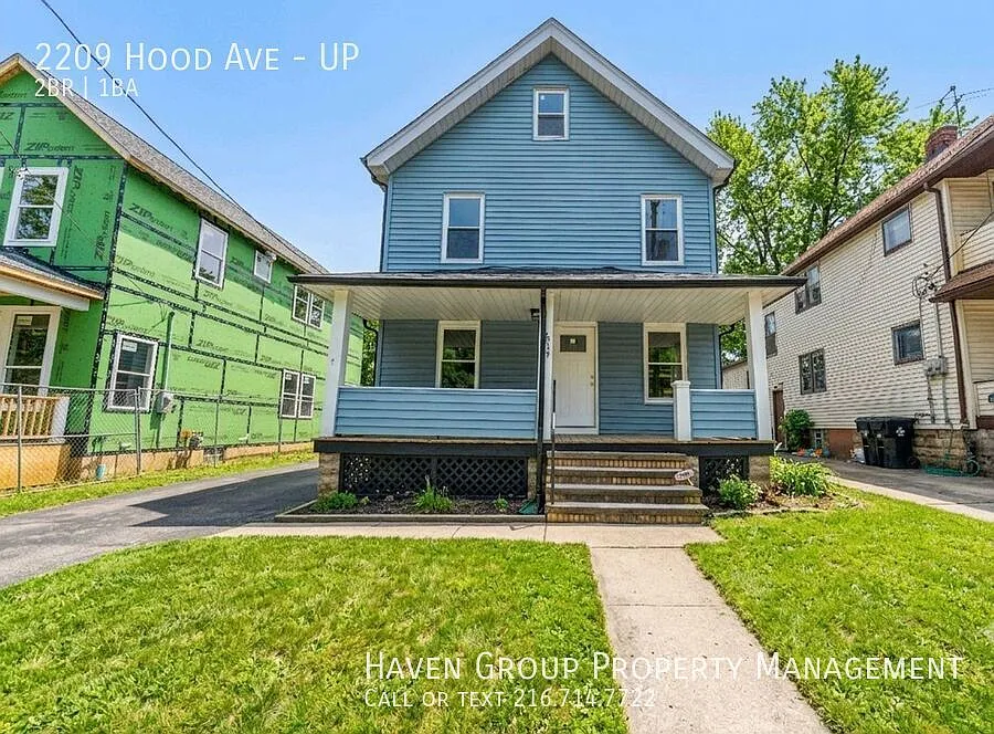 2209 Hood Ave | UP, Cleveland, OH 44109- Spacious 2-bed 1-bath multi-family home! A minimum credi... — Photo 1