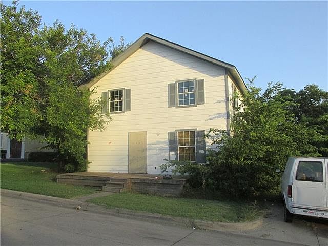 1st image of 5327 Bonnell Ave