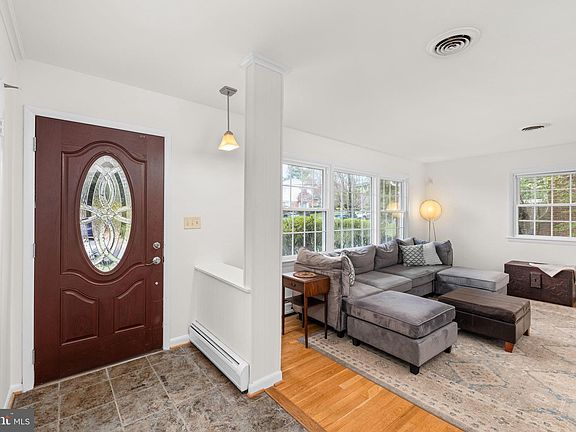 2nd image of 10111 Ashburton Ln