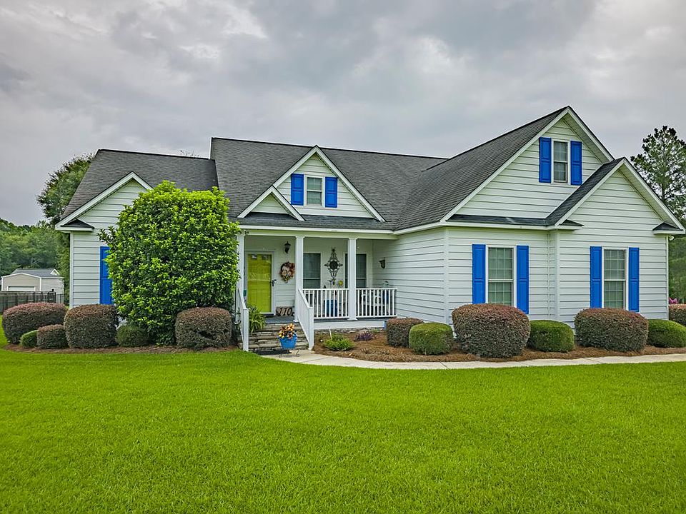 1st image of 110 Surrey Cir