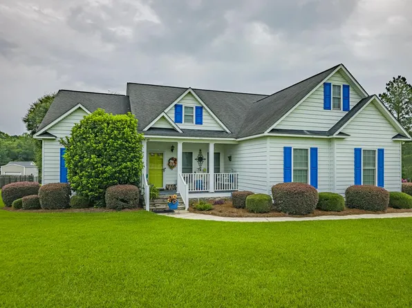 110 Surrey Cir, Tifton, GA 31793