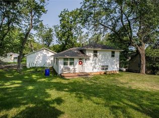 11924 Merritt Rd, Grandview, MO 64030