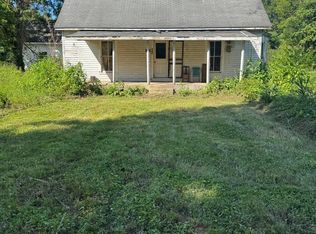 155 Gray St, Graysville, TN 37338