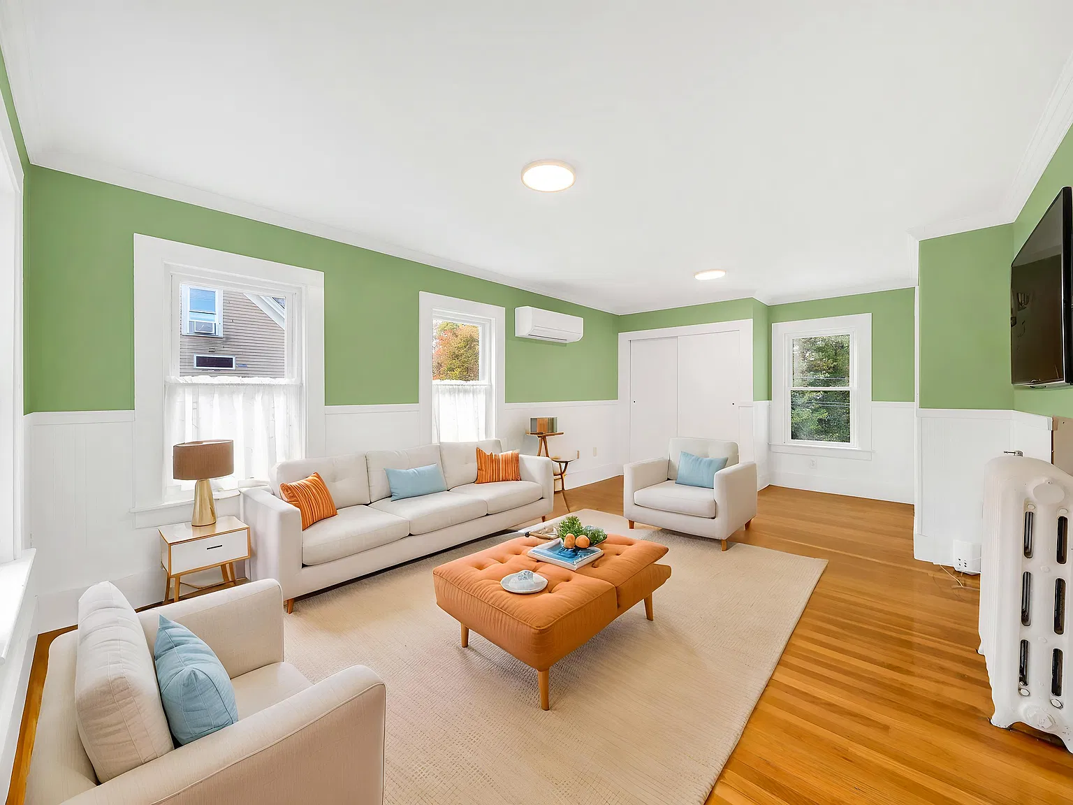 2 bed, 1300 sqft, $2,600 — Photo 1