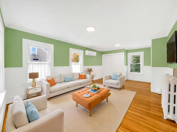 31 Gardner St #2, Salisbury, MA 01952