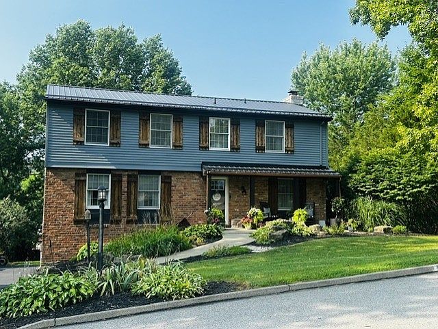 1st image of 11 Holyoke Dr