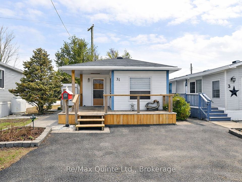 1st image of 311 Dundas St E #31