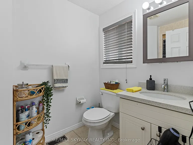 116 Severn Dr — Photo 17