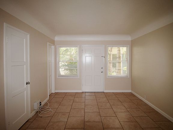 3rd image of 162 Quincy Ave APT I