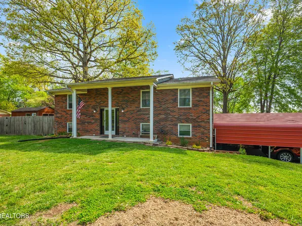 4685 Robin Hood Cir, Strawberry Plains, TN 37871