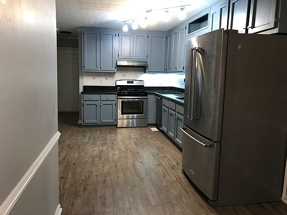 4th image of 3130 Stone Oak Dr