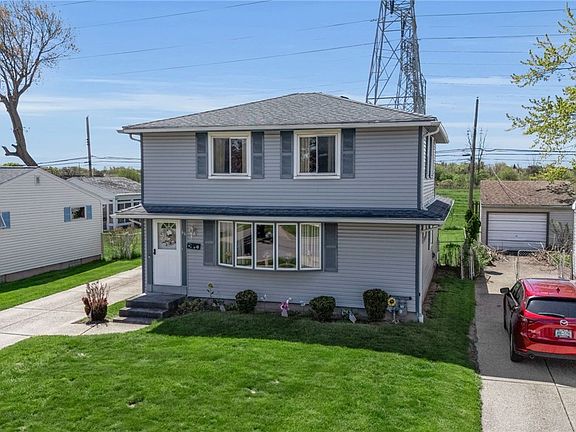 2nd image of 66 Dreyer Ave