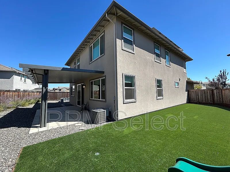 1st image of 5762 Caprice Ct