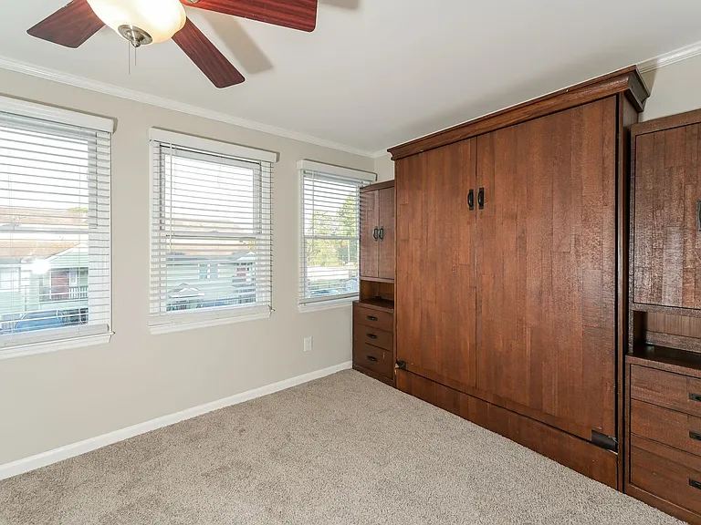 2505 W Broad St #122 — Photo 4