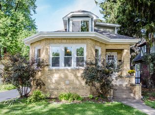 520 S Highland Ave, Arlington Heights, IL 60005