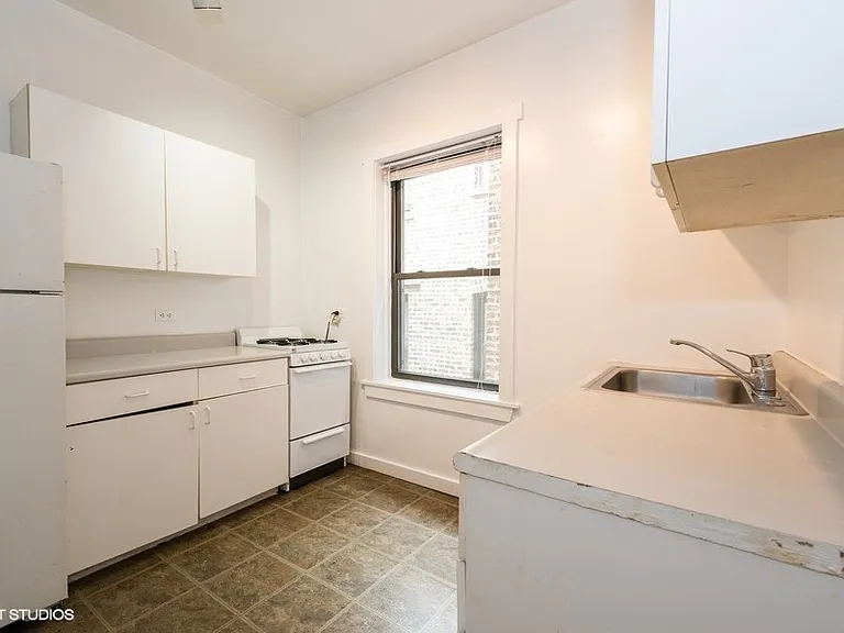 4008 N Kenmore Ave #2A — Photo 2