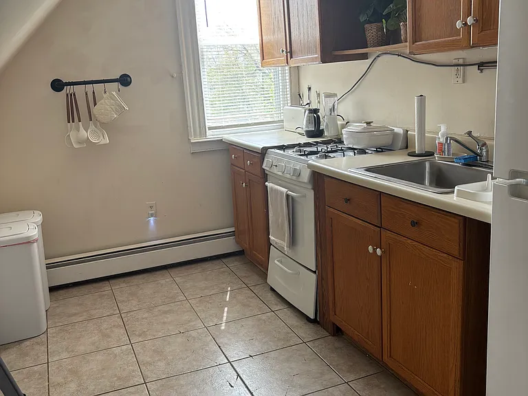 110 Canner St #3 — Photo 8