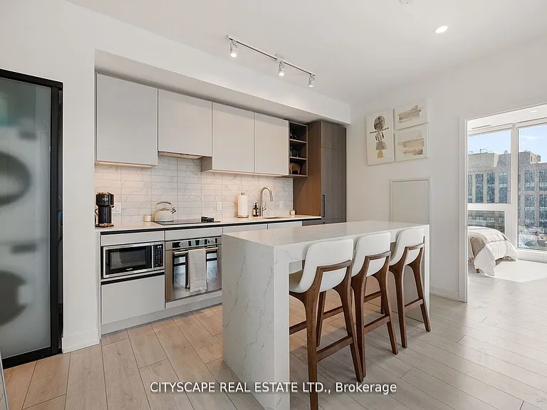 55 Mercer St S #1802 — Photo 16