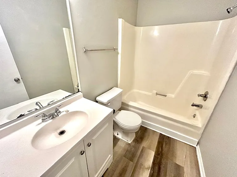 4523 Foster Ave SW — Photo 28