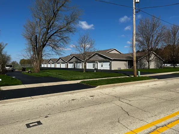 150 N Wooster St Unit 8, Capron, IL 61012