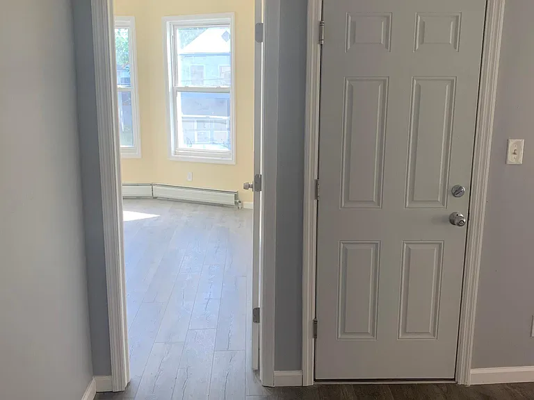333 Mansion St — Photo 6