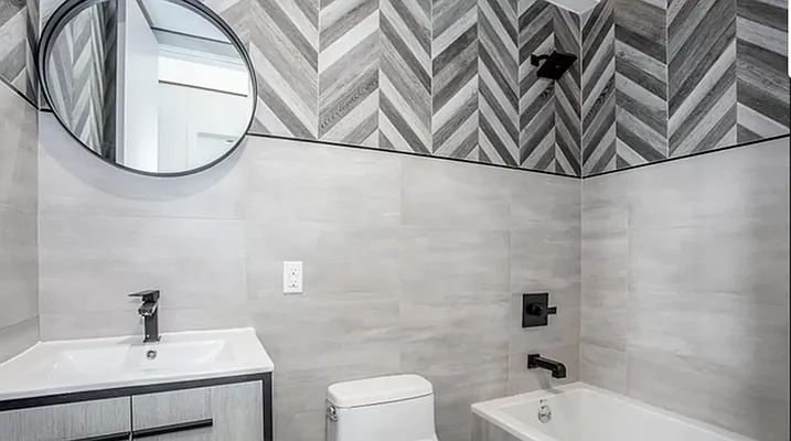 Rented by Loom Capital Group Inc. | media 14