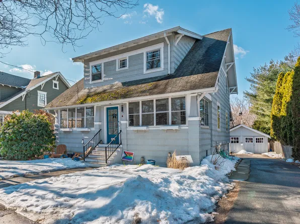 83 Hartford Avenue, Wethersfield, CT 06109