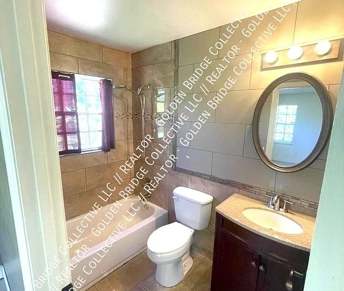 1401 SE Appamattox Ter — Photo 7
