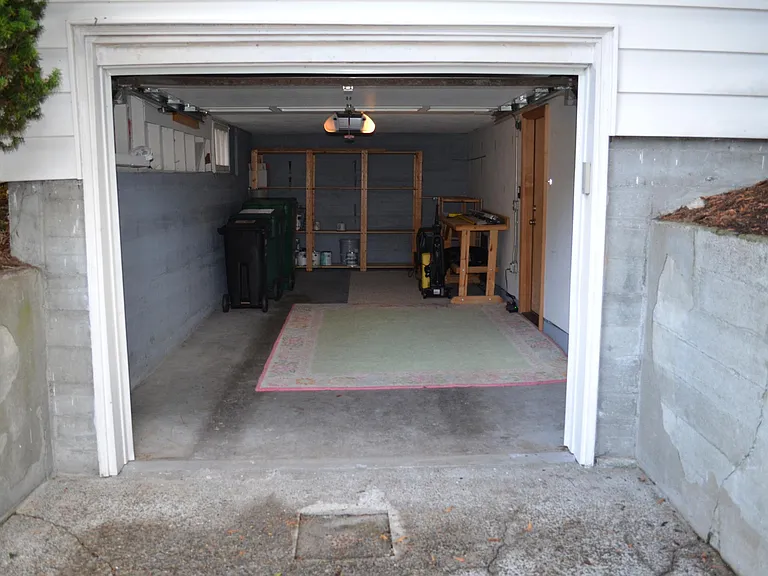 8050 36th Ave NE — Photo 18