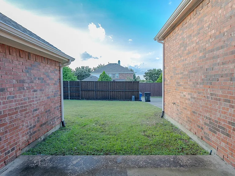 1200 Talley Ln — Photo 44