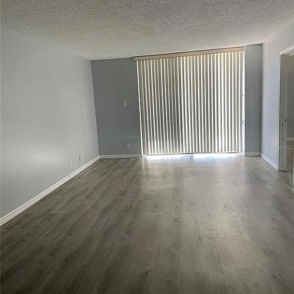6051 Sun Blvd #305 — Photo 5