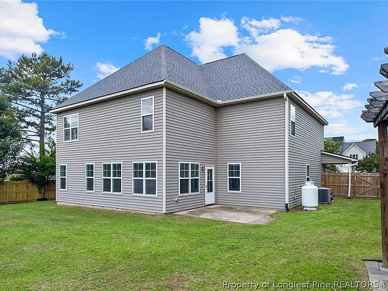 645 Highgrove Dr — Photo 19